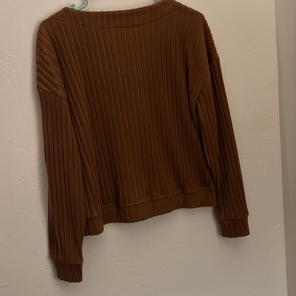 SO Juniors Brown Cropped Button-Front Cardigan - Picture 4 of 5